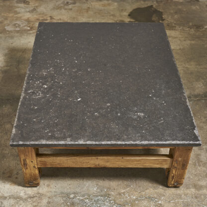 Grande table basse primitive pierre bleue blue stone