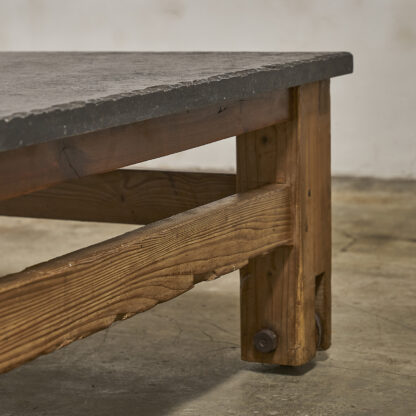 Grande table basse primitive pierre bleue blue stone