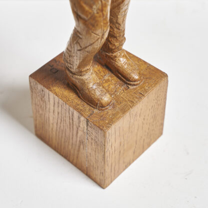 Statuette représentant Arlequin, sculpture en bois