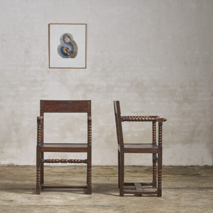 Paire de fauteuils de chambre XIXème dit bobine.