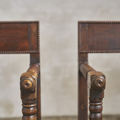 Paire de fauteuils de chambre XIXème dit bobine.