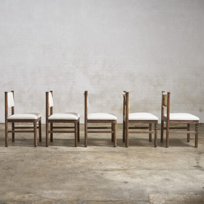 Chaises modernistes