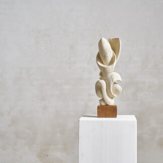 Sculpture aux volutes