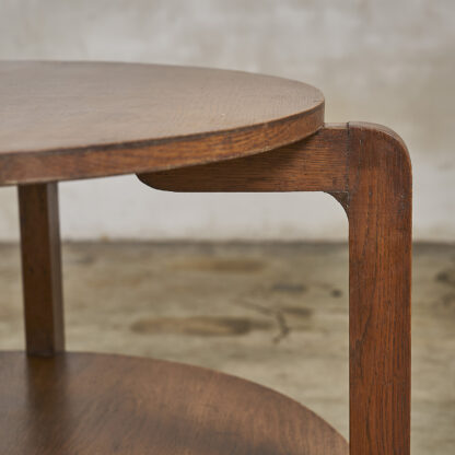 Table gueridon moderniste