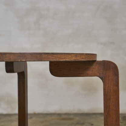 Table gueridon moderniste